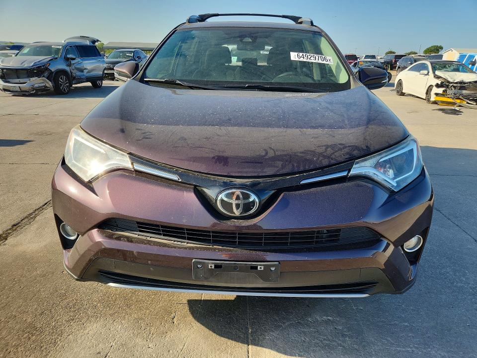 Photo 5 from auction – 2017 TOYOTA RAV4 with VIN 2T3RFREV4HW564353