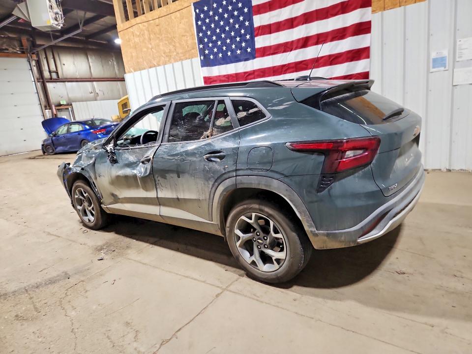 Photo 2 from auction – 2026 CHEVROLET TRAX with VIN KL77LHEPXTC083320