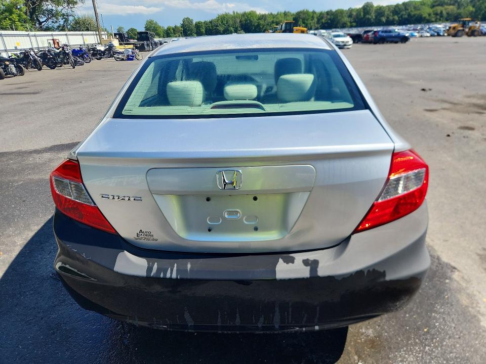 Photo 6 from auction – 2012 HONDA CIVIC with VIN 2HGFB2F54CH303755