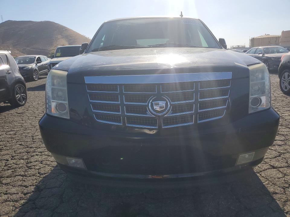 Photo 5 from auction – 2008 CADILLAC ESCALADE with VIN 1GYFK63808R267021