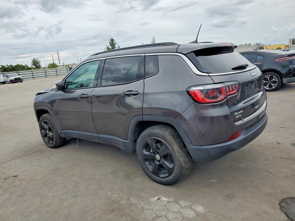 Photo 2 from auction – 2019 JEEP COMPASS with VIN 3C4NJDBB1KT792416