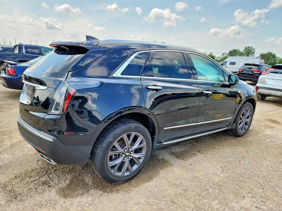 Photo 3 from auction – 2019 CADILLAC XT5 with VIN 1GYKNDRS2KZ279501