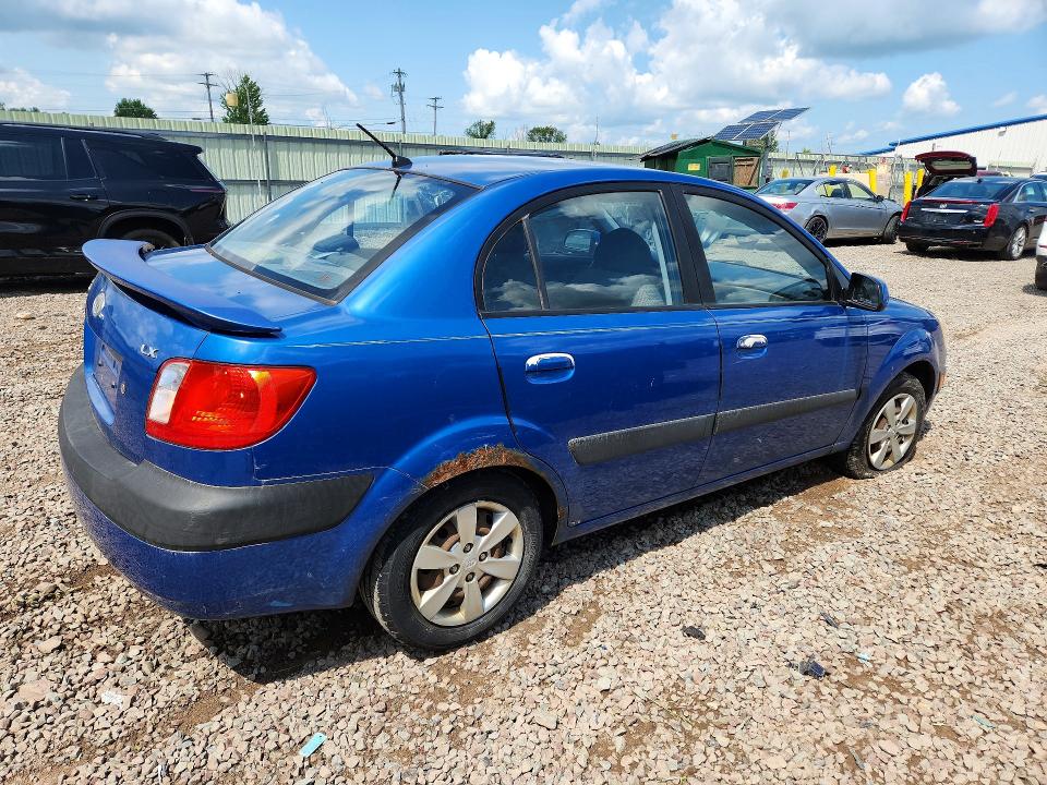 Photo 3 from auction – 2008 KIA RIO with VIN KNADE123686421968