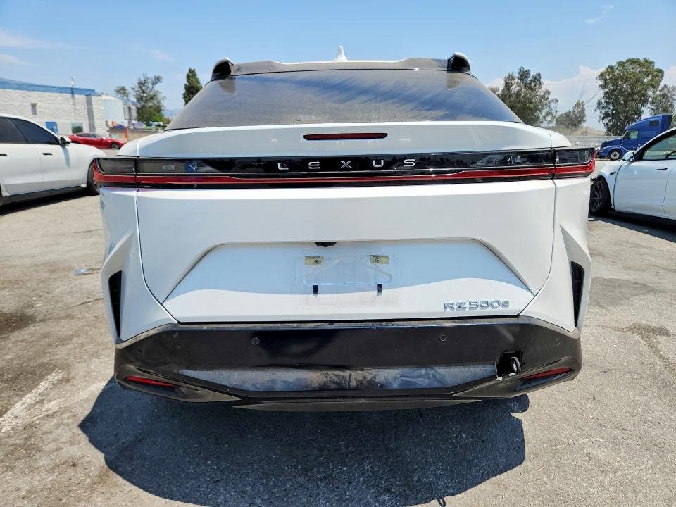 Foto 6 de la subasta – 2024 LEXUS RZ con VIN JTJABABB3RA005412