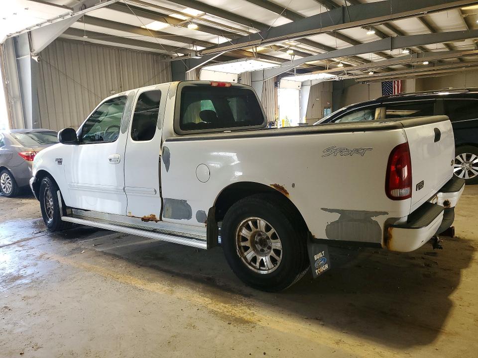 Photo 2 from auction – 2003 FORD F150 with VIN 1FTRX17L03KA56148