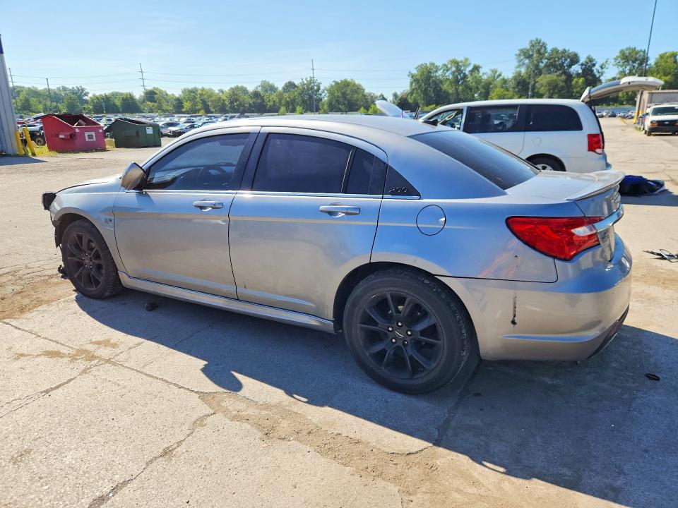 Photo 2 from auction – 2014 CHRYSLER 200 with VIN 1C3CCBCG7EN183470