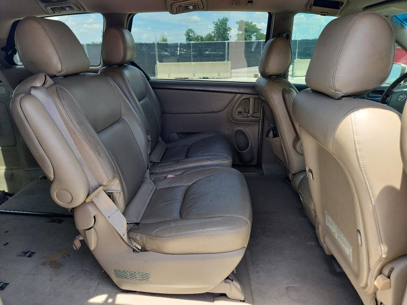 Photo 11 from auction – 2004 TOYOTA SIENNA with VIN 5TDZA22C04S143881