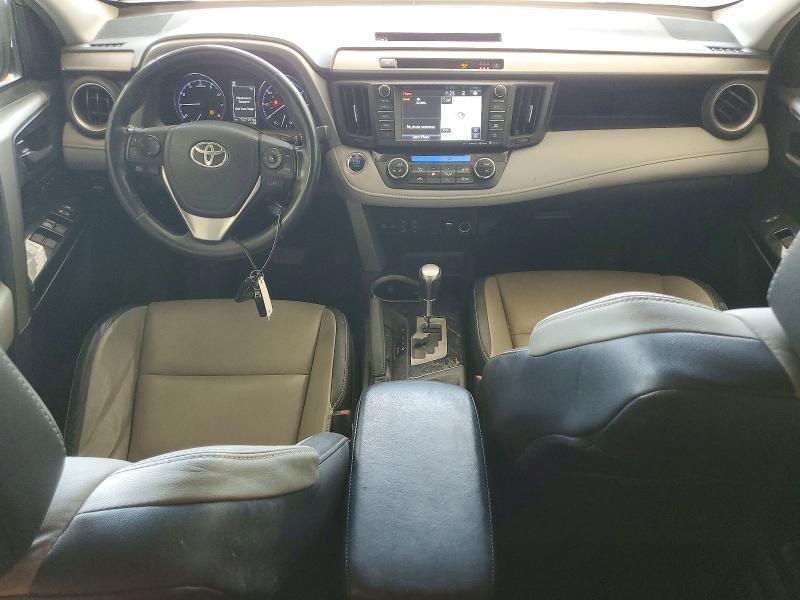 Photo 8 from auction – 2018 TOYOTA RAV4 with VIN 2T3DFREV3JW724450
