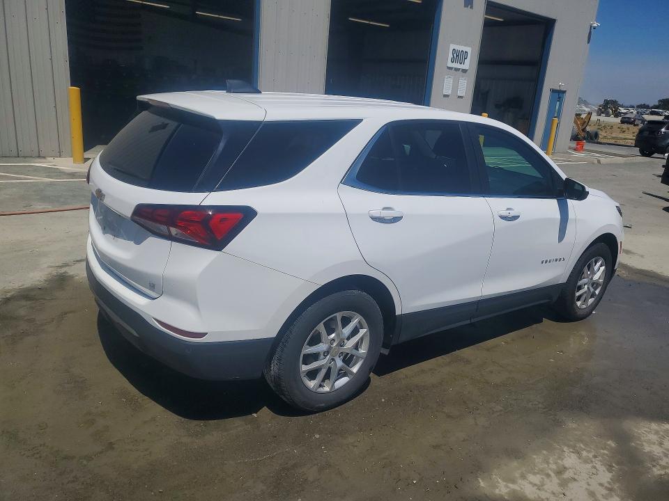 Photo 3 from auction – 2024 CHEVROLET EQUINOX with VIN 3GNAXKEG9RL298038