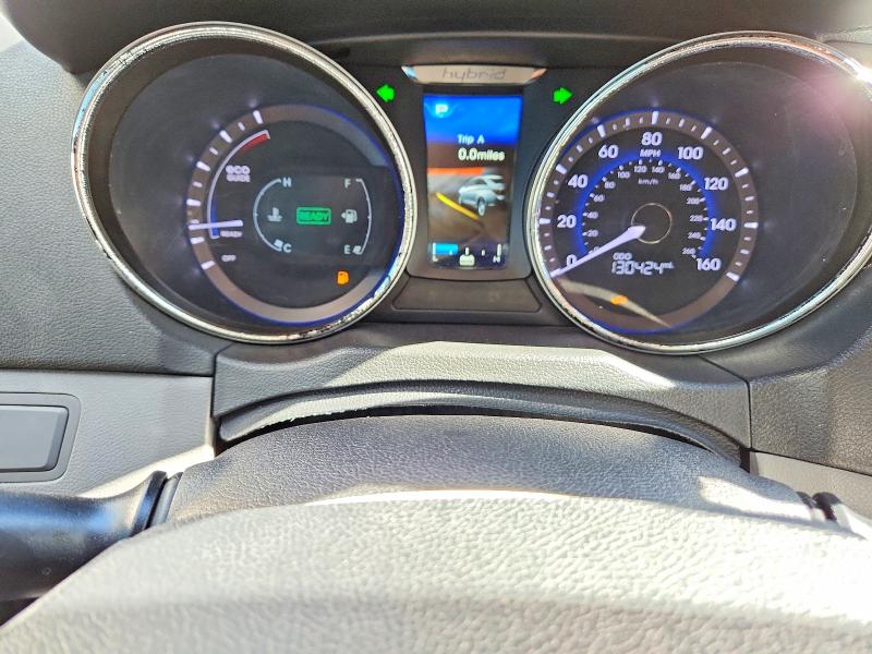 Photo 9 from auction – 2013 HYUNDAI SONATA with VIN KMHEC4A49DA065821