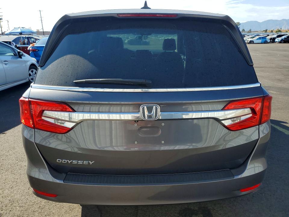 Photo 6 from auction – 2018 HONDA ODYSSEY with VIN 5FNRL6H59JB042283