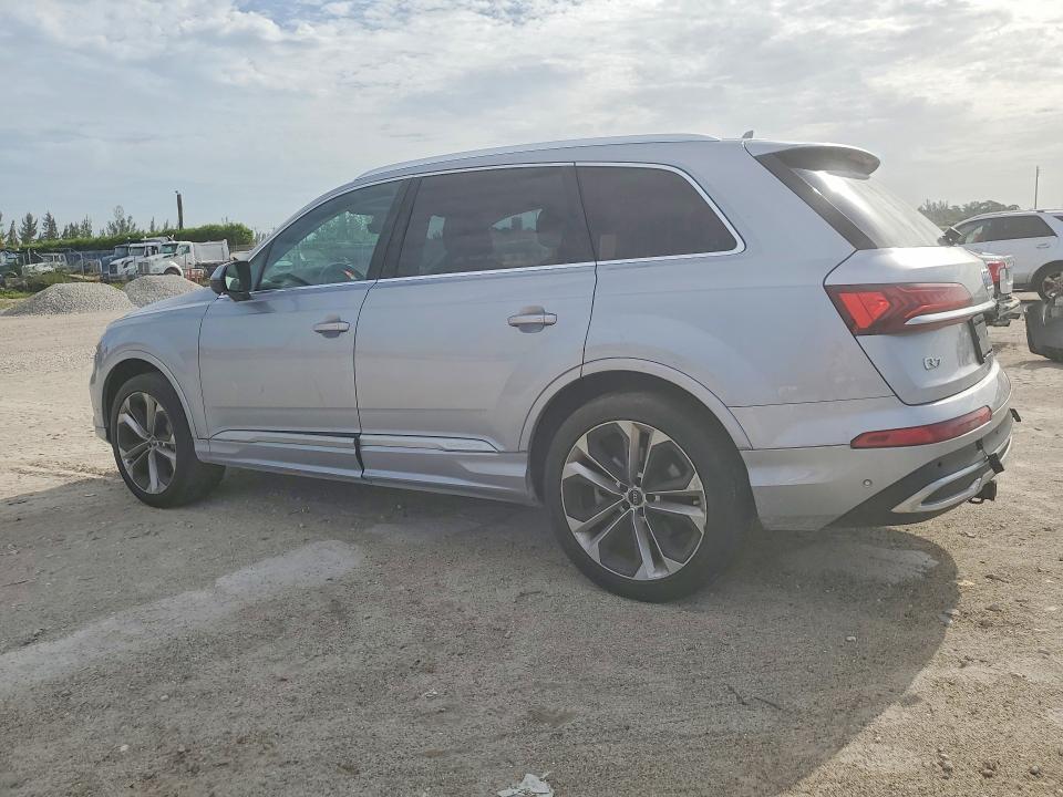 Photo 2 from auction – 2022 AUDI Q7 with VIN WA1LXBF72ND014713