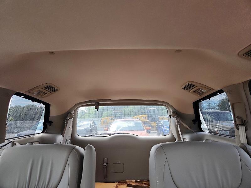 Photo 10 from auction – 2009 TOYOTA SIENNA with VIN 5TDZK22C29S272628