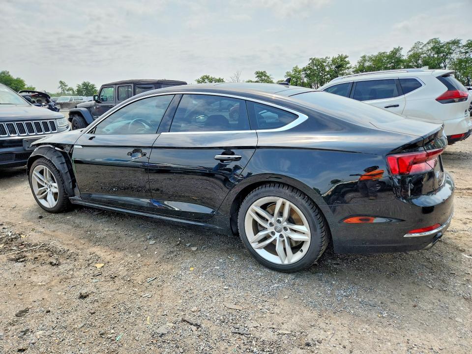 Photo 2 from auction – 2019 AUDI A5 with VIN WAUANCF56KA054262