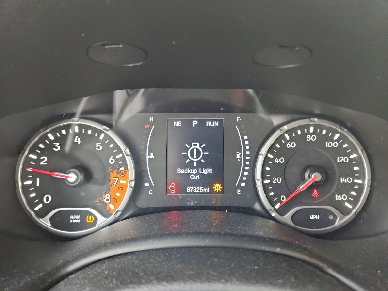 Photo 9 from auction – 2018 JEEP RENEGADE with VIN ZACCJBAB8JPH79603