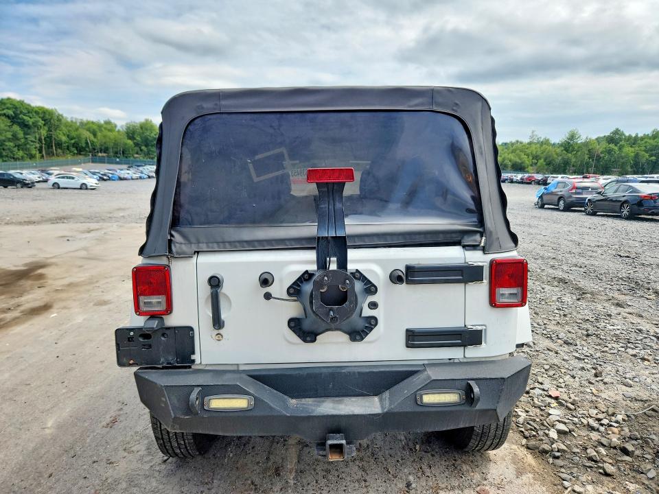 Снимка 6 от търг – 2014 JEEP WRANGLER UNLIMITED с VIN 1C4BJWEG9EL209712