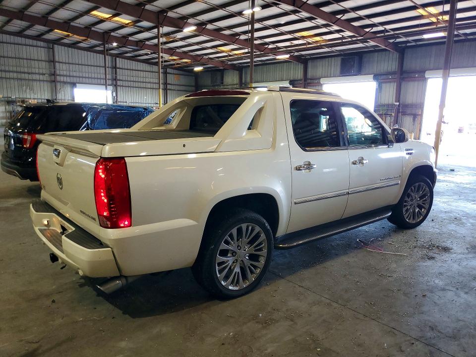 Photo 3 from auction – 2008 CADILLAC ESCALADE with VIN 3GYFK62828G246432