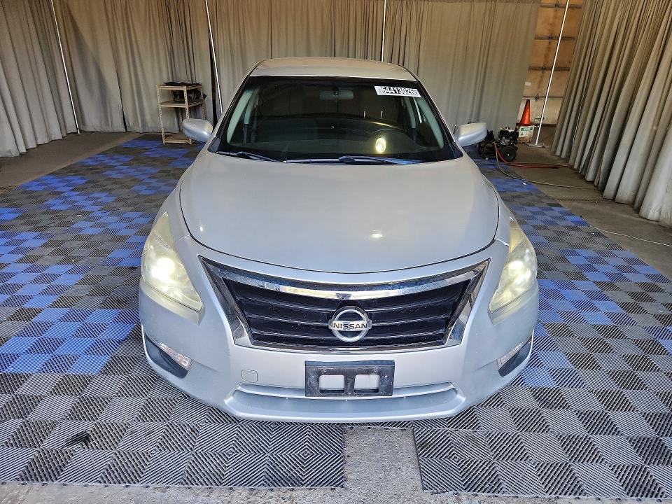 Photo 5 from auction – 2015 NISSAN ALTIMA with VIN 1N4AL3AP0FC223287