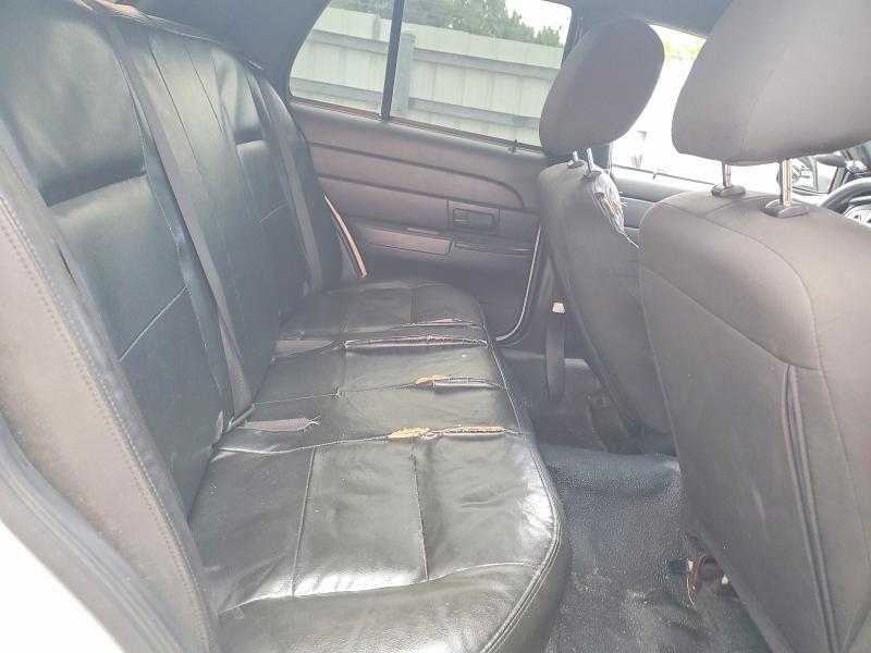 Photo 10 from auction – 2011 FORD CROWN VICTORIA with VIN 2FABP7BV9BX127619