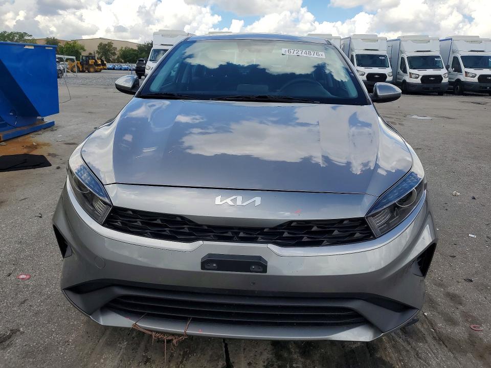 Снимка 5 от търг – 2023 KIA FORTE с VIN 3KPF24AD6PE544047