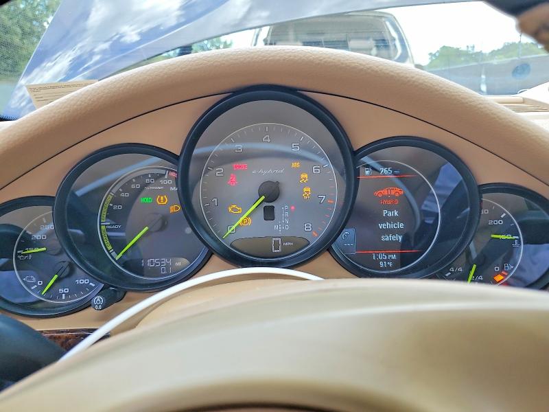 Photo 9 from auction – 2014 PORSCHE PANAMERA with VIN WP0AD2A7XEL044559