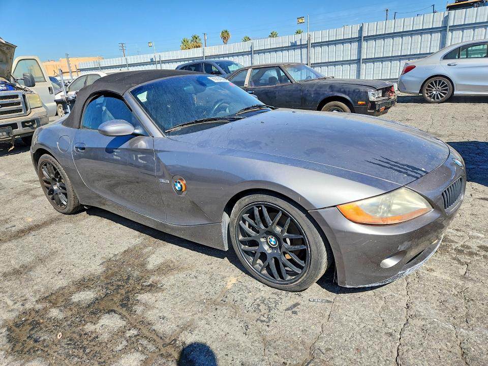 Photo 4 from auction – 2003 BMW Z4 with VIN 4USBT53463LU00394