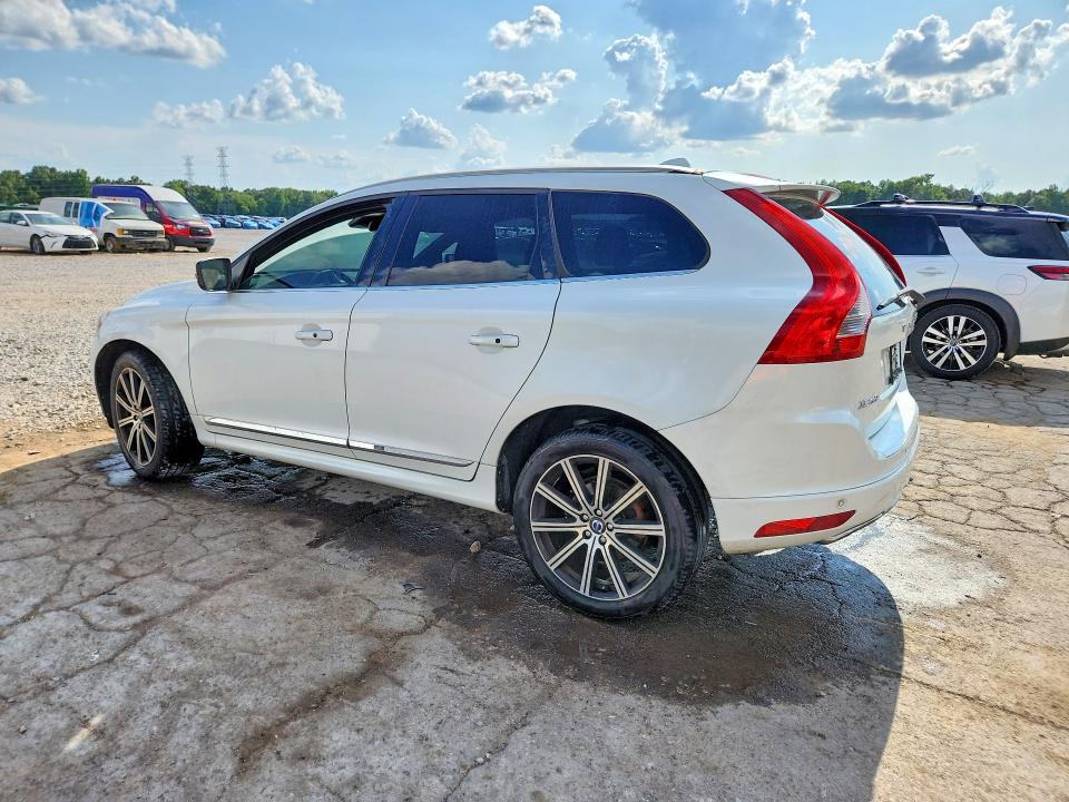 Photo 2 from auction – 2015 VOLVO XC60 with VIN YV449MDD0F2562969