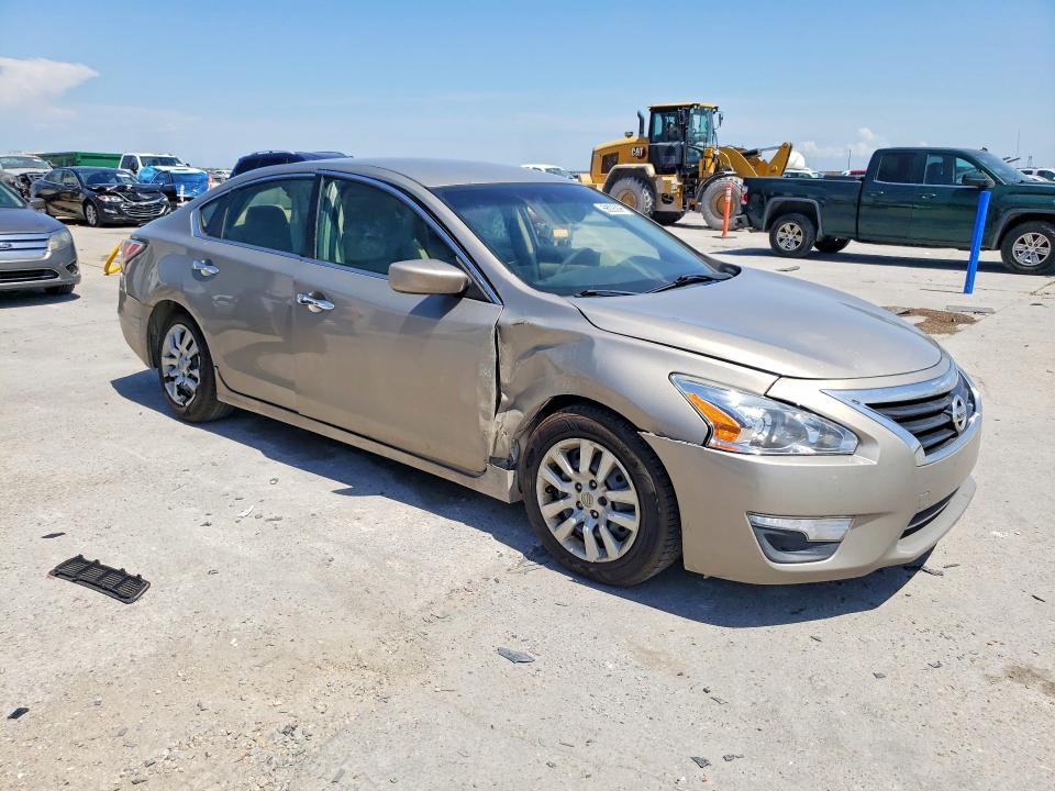 Photo 4 from auction – 2015 NISSAN ALTIMA with VIN 1N4AL3AP8FN321486