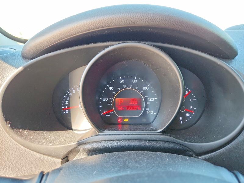 Photo 9 from auction – 2014 KIA SOUL with VIN KNDJN2A22E7002025