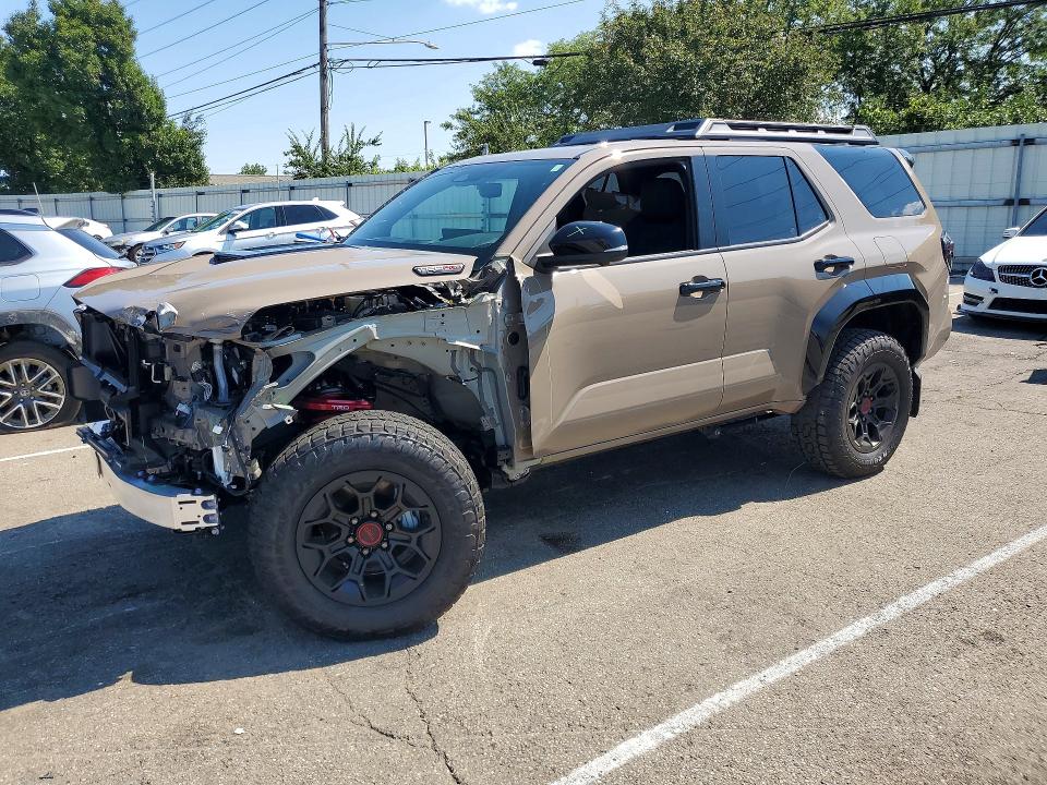 TOYOTA 4RUNNER 2025 with VIN JTEVB5BR6S5004628 - Photo from auction