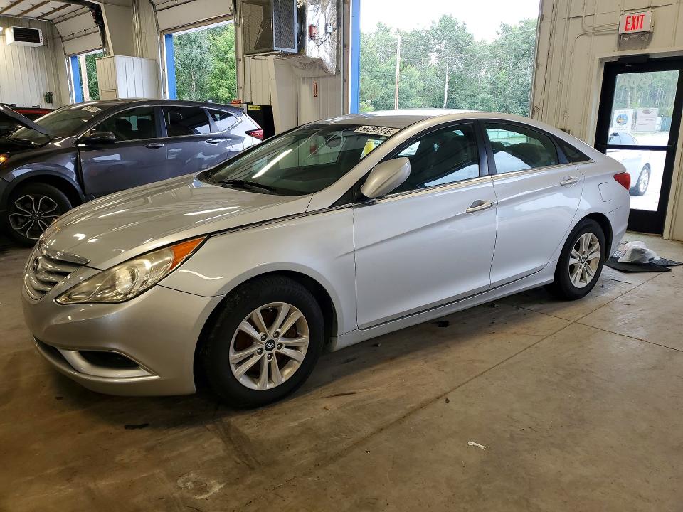 HYUNDAI SONATA 2013 with VIN 5NPEB4AC7DH668645 - Photo from auction