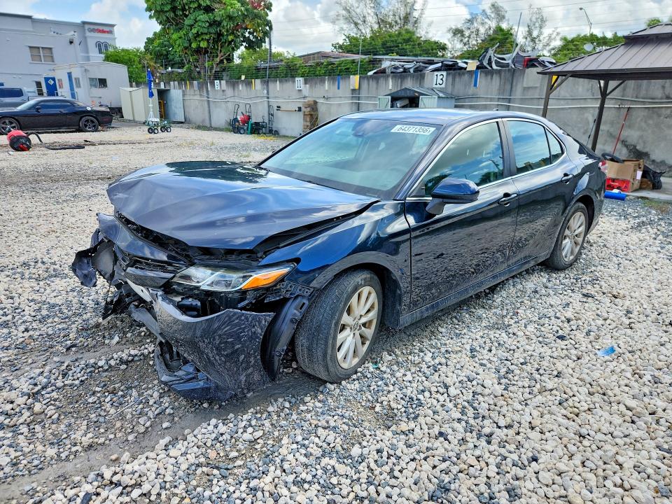 Photo 1 from auction – 2020 TOYOTA CAMRY with VIN 4T1C11AK9LU987674