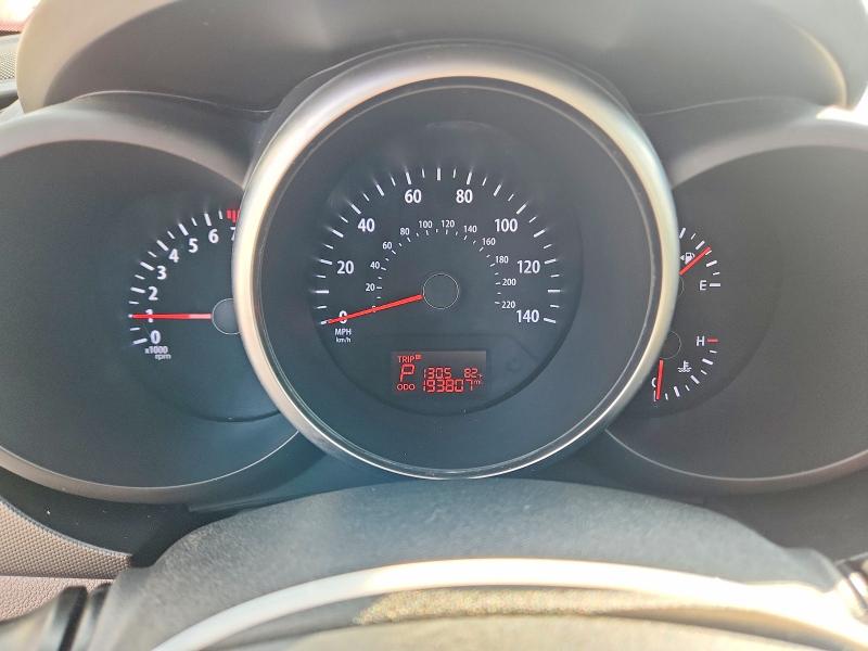 Photo 9 from auction – 2013 KIA SOUL with VIN KNDJT2A68D7571405