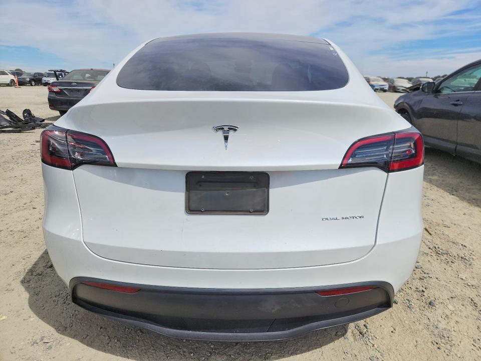 Photo 6 from auction – 2023 TESLA MODEL Y with VIN 7SAYGDEE0PF839980