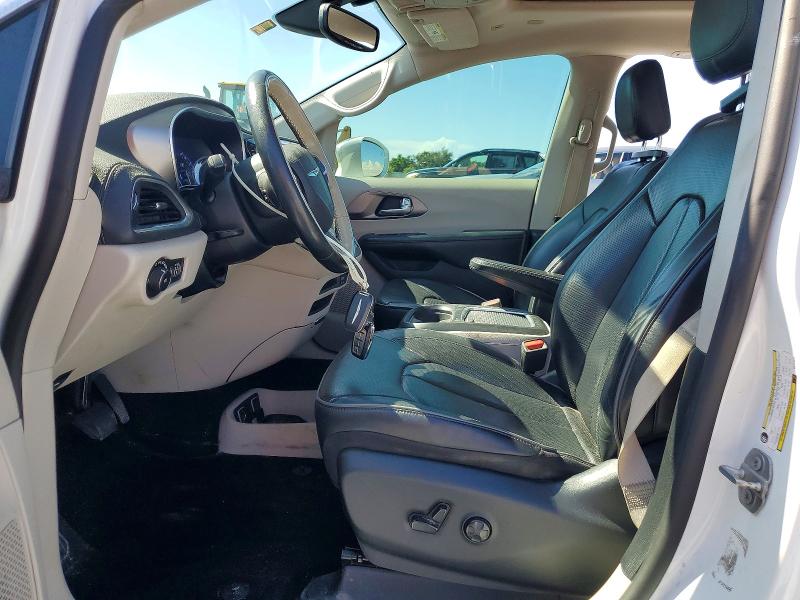 Photo 7 from auction – 2019 CHRYSLER PACIFICA with VIN 2C4RC1GG0KR730328