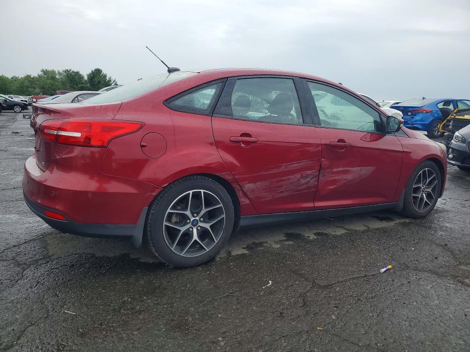 Photo 3 from auction – 2017 FORD FOCUS with VIN 1FADP3H24HL305697