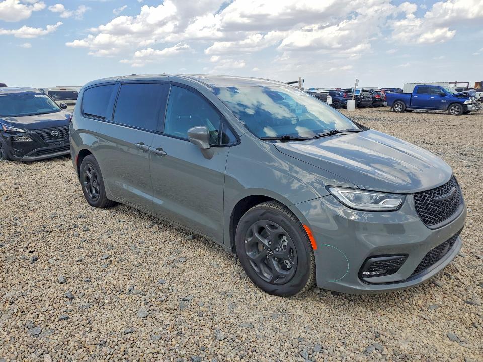 Снимка 4 от търг – 2022 CHRYSLER PACIFICA с VIN 2C4RC1S78NR130846