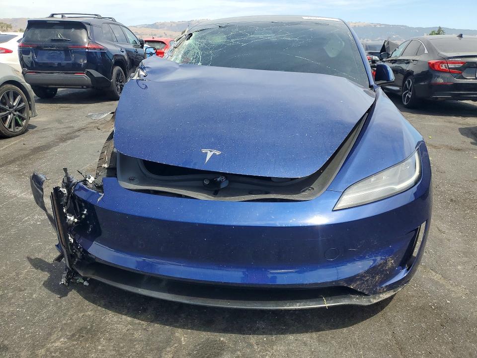 Фото 5 с аукциона – 2024 TESLA MODEL 3 с VIN 5YJ3E1ET4RF848940