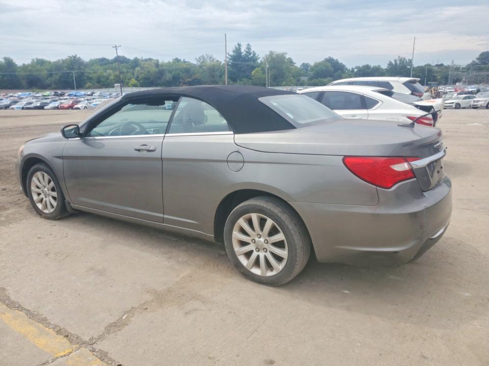 Photo 2 from auction – 2012 CHRYSLER 200 with VIN 1C3BCBEB0CN218733