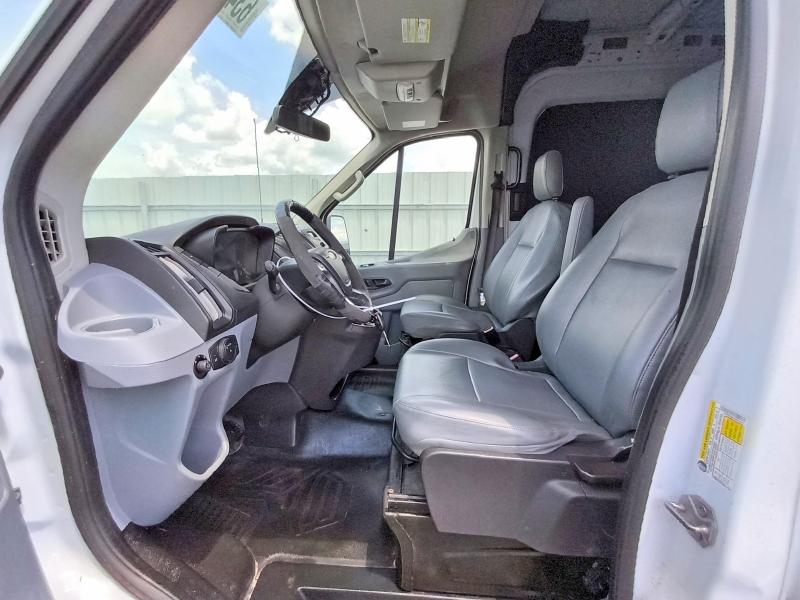 Photo 7 from auction – 2019 FORD TRANSIT with VIN 1FTYR2CM2KKB75621
