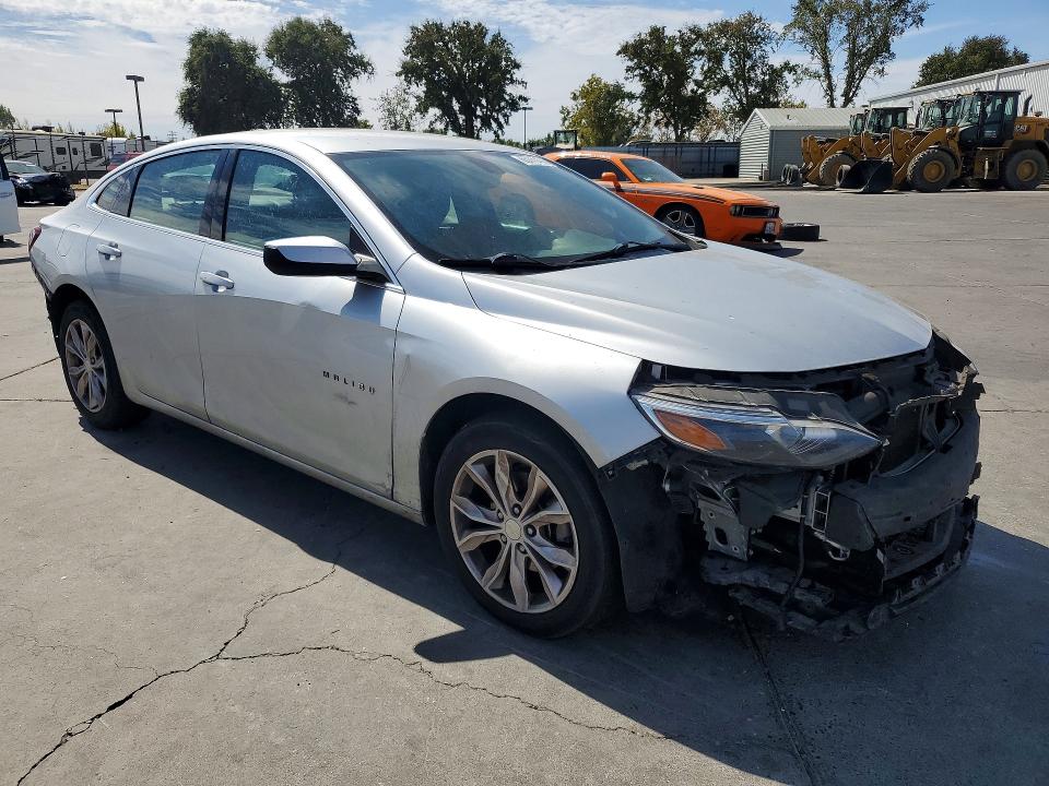 Photo 4 from auction – 2019 CHEVROLET MALIBU with VIN 1G1ZD5ST8KF184161
