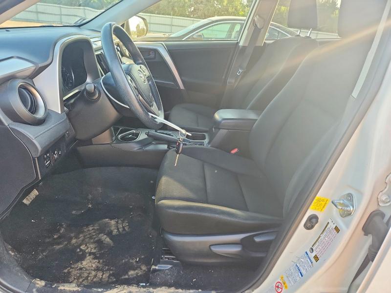 Photo 7 from auction – 2017 TOYOTA RAV4 with VIN JTMBFREV2HJ158443