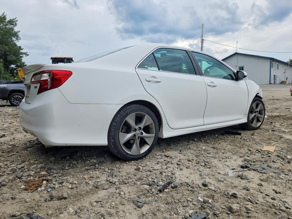 Photo 3 from auction – 2014 TOYOTA CAMRY with VIN 4T1BK1FK7EU539700