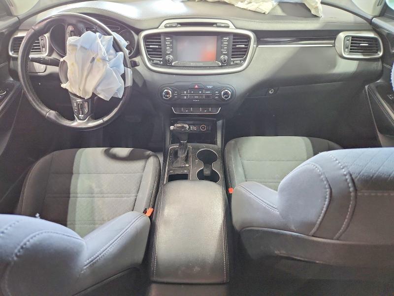 Foto 8 de la subasta – 2017 KIA SORENTO con VIN 5XYPG4A33HG303578