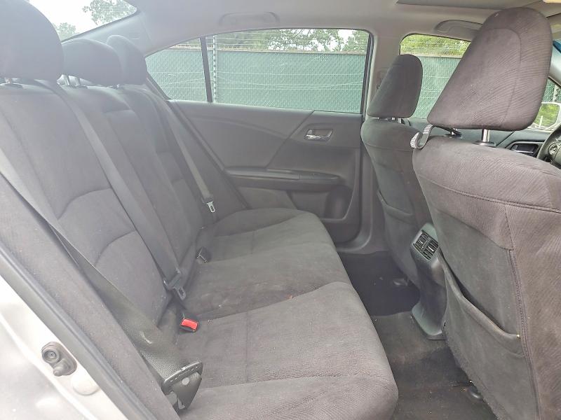 Photo 10 from auction – 2015 HONDA ACCORD with VIN 1HGCR2F71FA137553