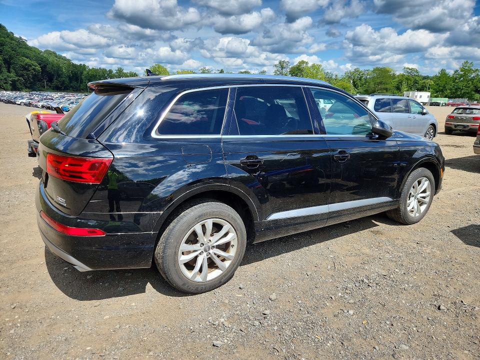 Photo 3 from auction – 2017 AUDI Q7 with VIN WA1LAAF70HD012989