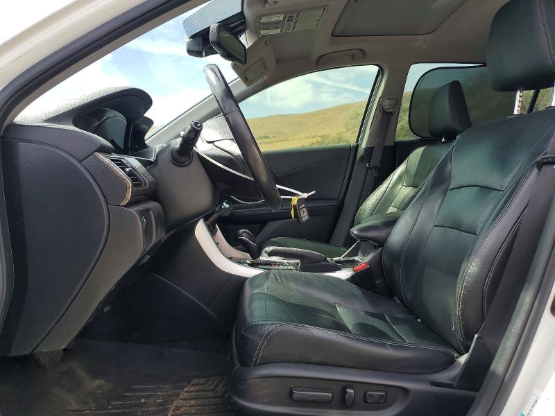 Photo 7 from auction – 2017 HONDA ACCORD with VIN JHMCR6F74HC007892