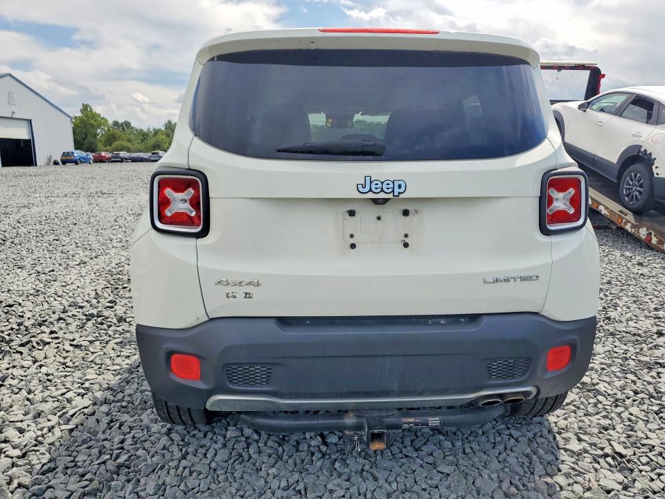 Foto 6 de la subasta – 2016 JEEP RENEGADE con VIN ZACCJBDT7GPC75217