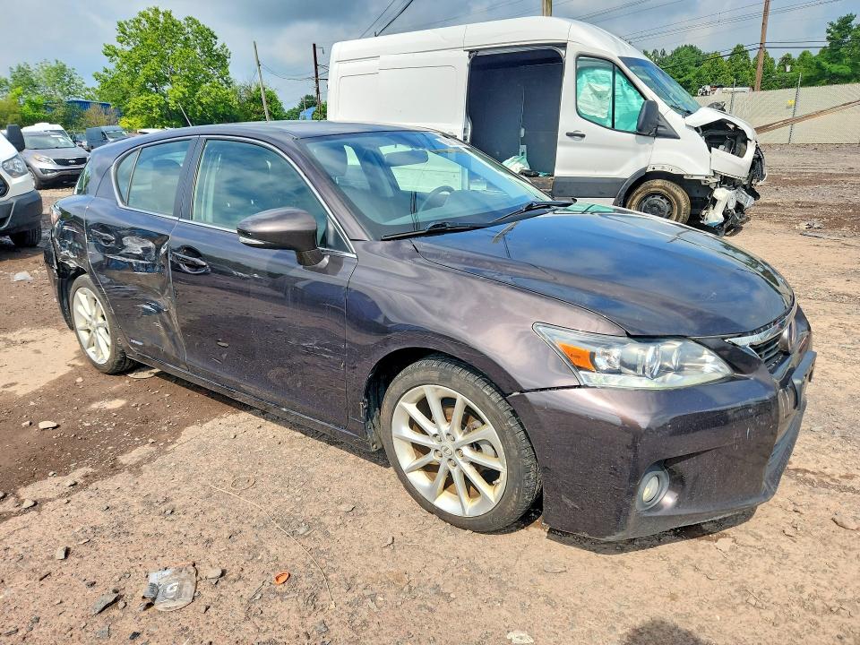Photo 4 from auction – 2013 LEXUS CT with VIN JTHKD5BH8D2153800