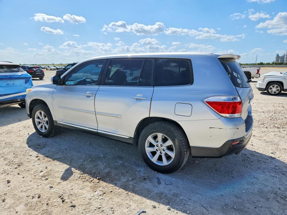 Photo 2 from auction – 2013 TOYOTA HIGHLANDER with VIN 5TDZK3EH1DS101780
